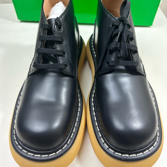 Bottega Veneta Leather The Swell Lace Up Ankle Boots - Picture 2 of 9